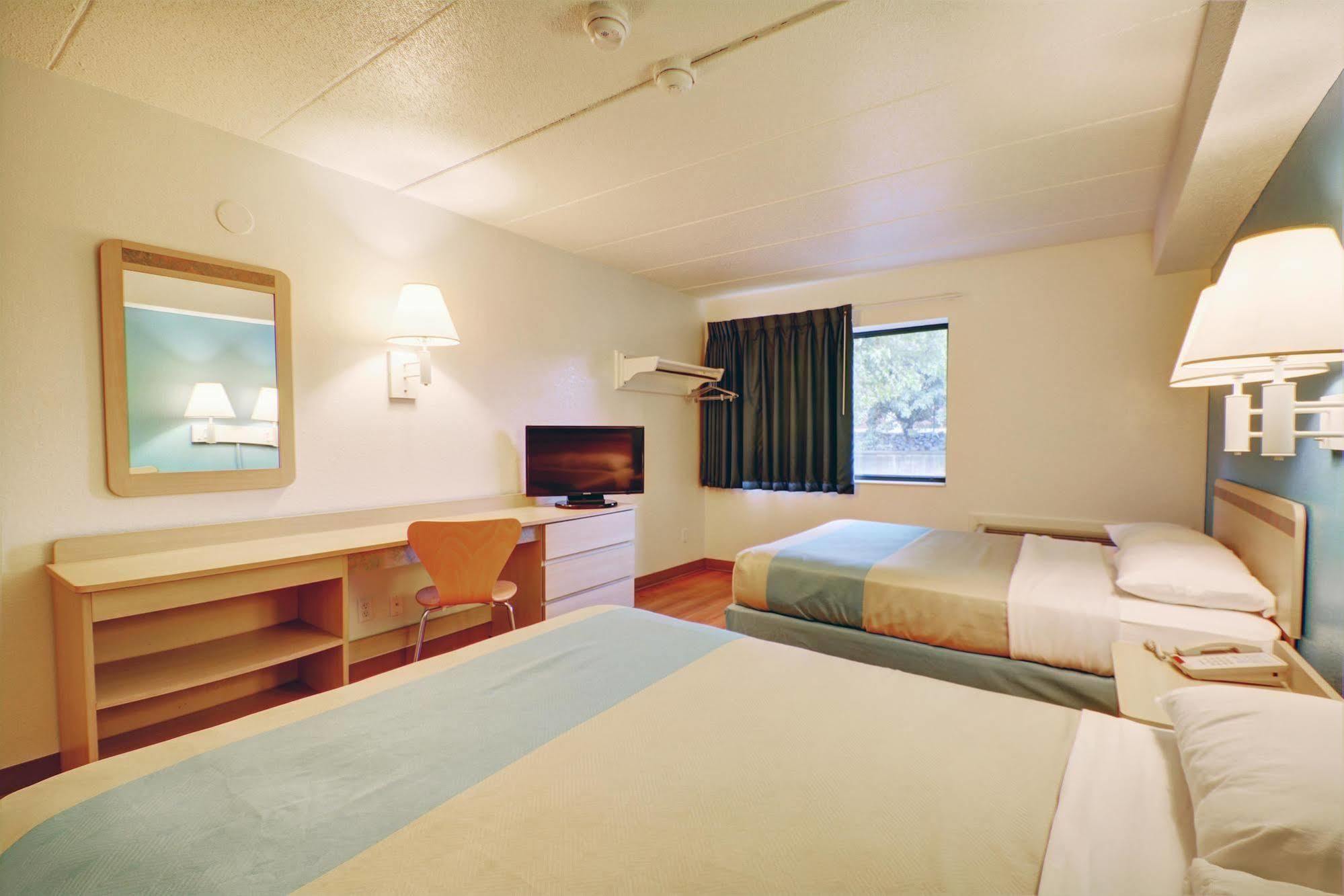 Motel 6-Newport, Ri ภายนอก รูปภาพ